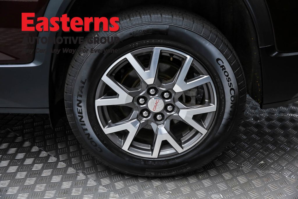 Vehicle image 41 of 63