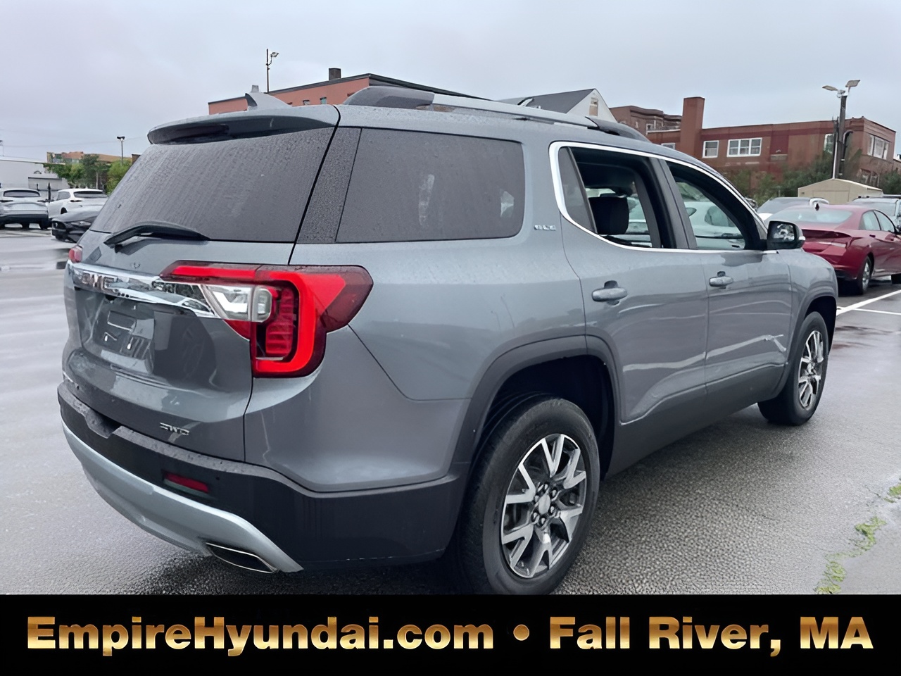 Vehicle image 41 of 44