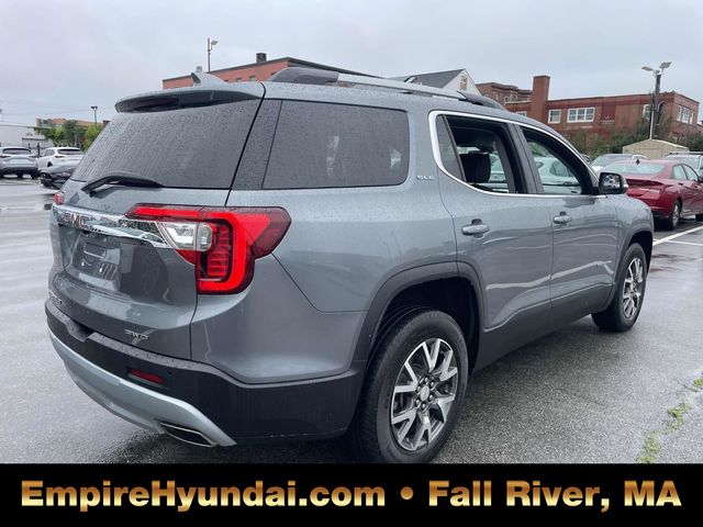 Vehicle image 4 of 44