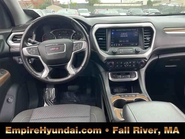 Vehicle image 17 of 44