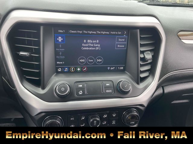 Vehicle image 25 of 44