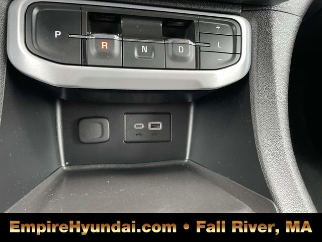 Vehicle image 28 of 44