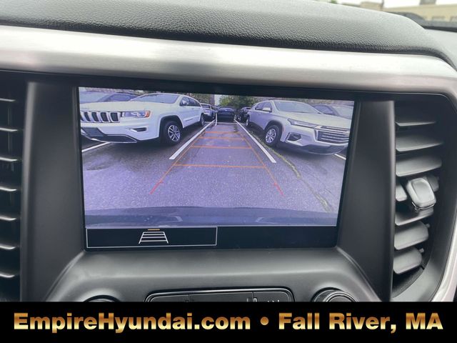 Vehicle image 26 of 44