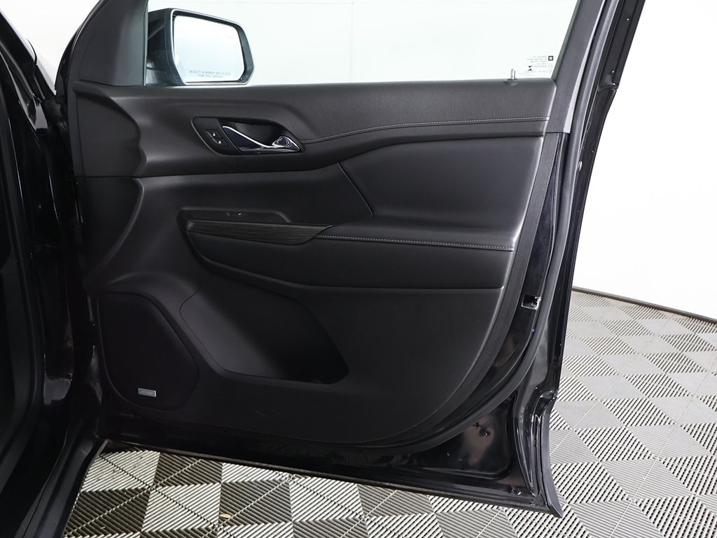 Vehicle image 22 of 53