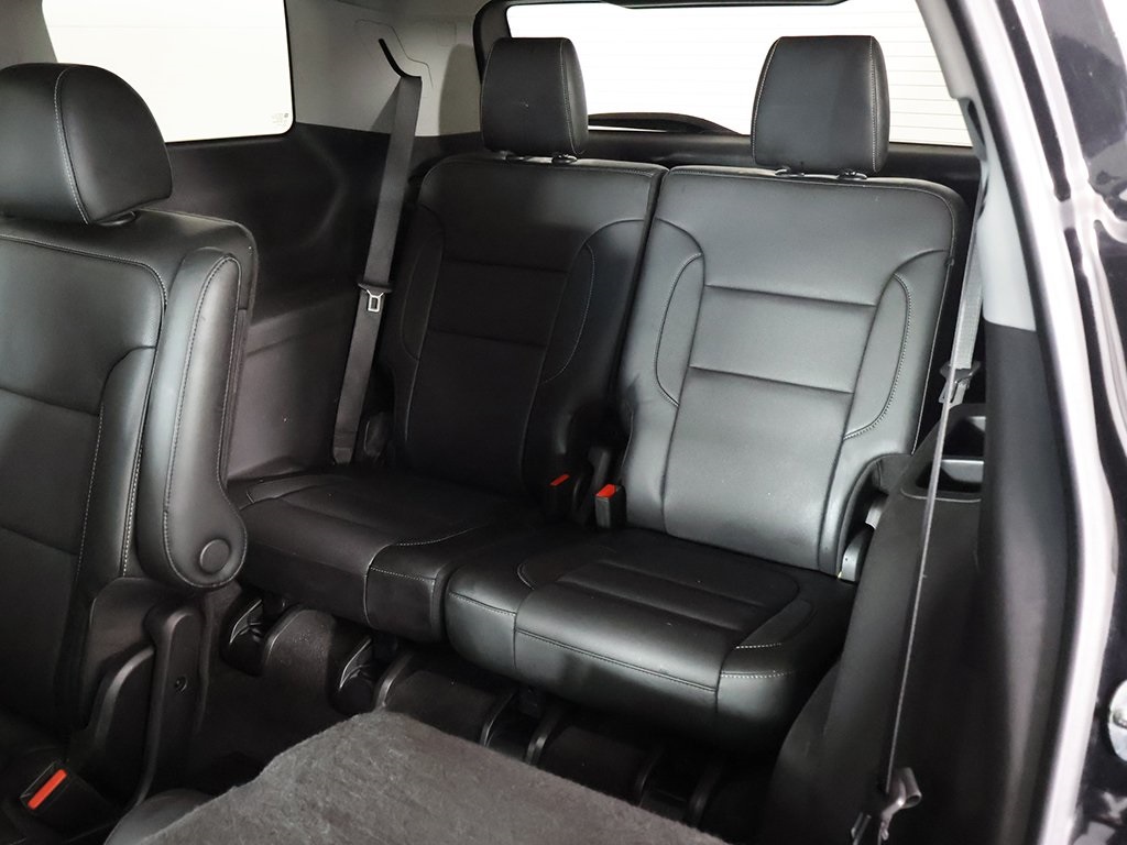 Vehicle image 33 of 53