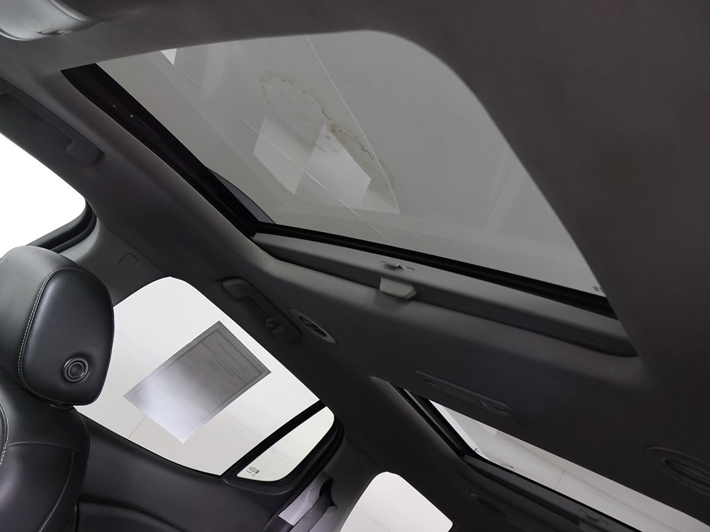 Vehicle image 18 of 53