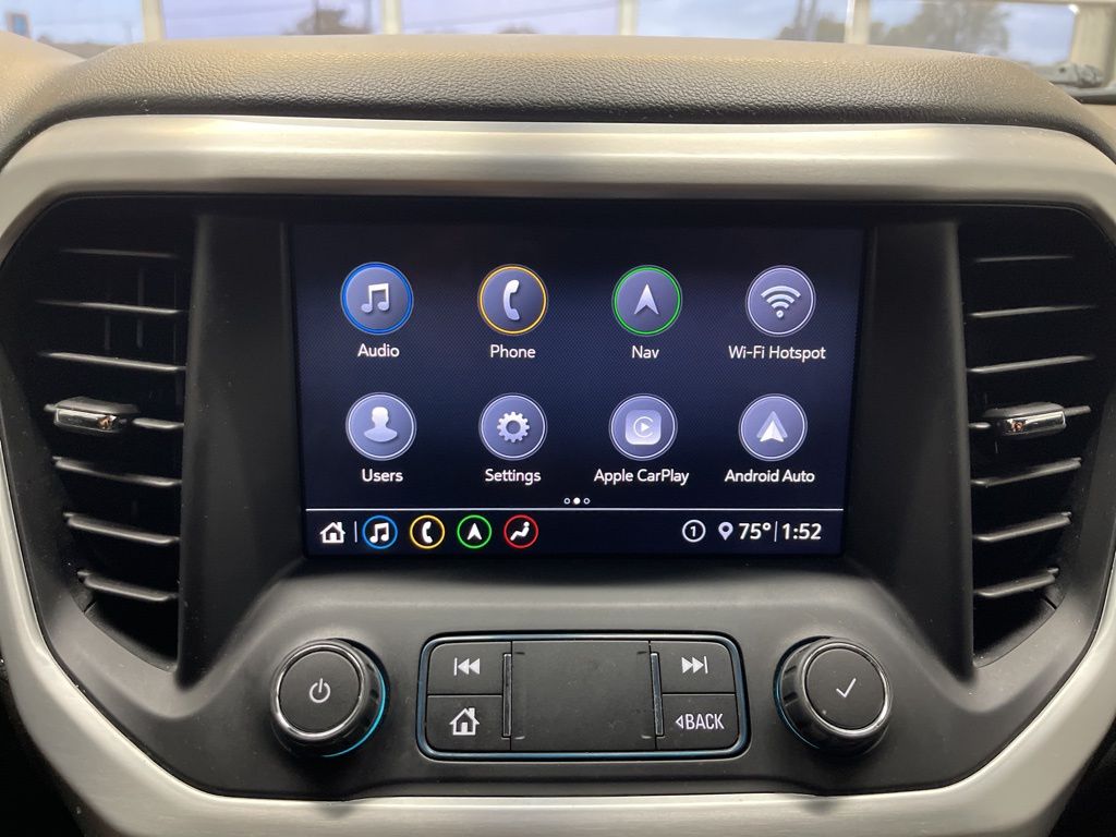 Vehicle image 21 of 23