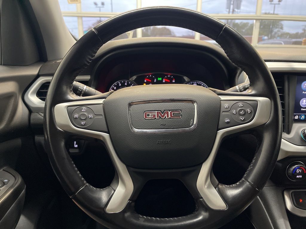 Vehicle image 20 of 23