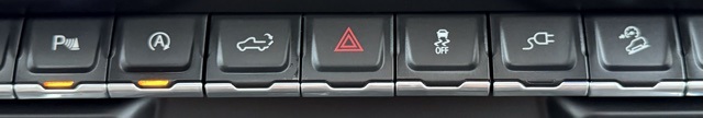 Vehicle image 34 of 44