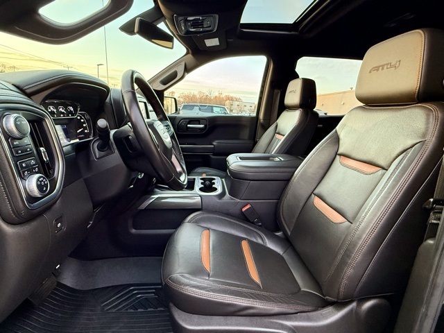 Vehicle image 15 of 44