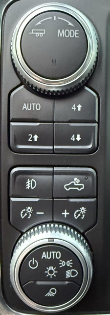 Vehicle image 39 of 44
