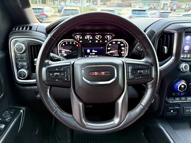 Vehicle image 41 of 44