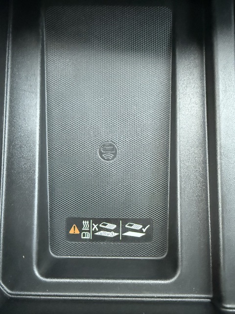 Vehicle image 36 of 44