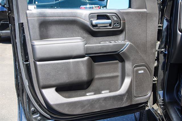 Vehicle image 27 of 28