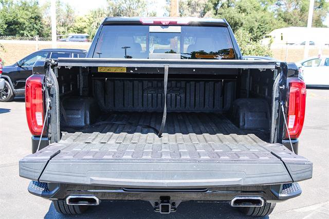 Vehicle image 11 of 28