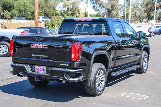 Vehicle image 4 of 28