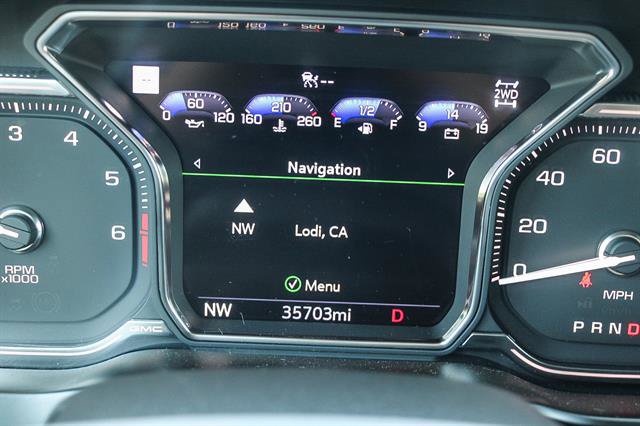 Vehicle image 17 of 28