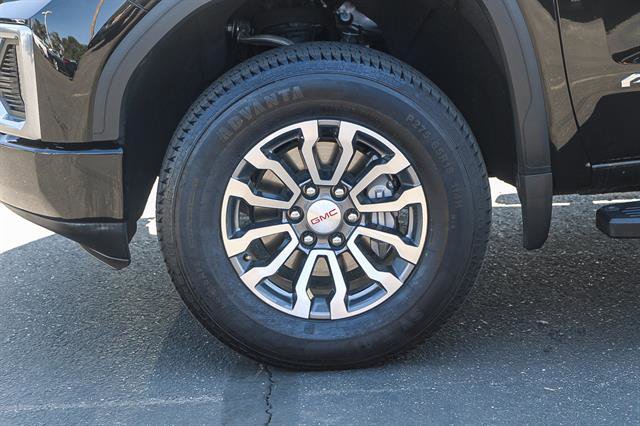 Vehicle image 9 of 28