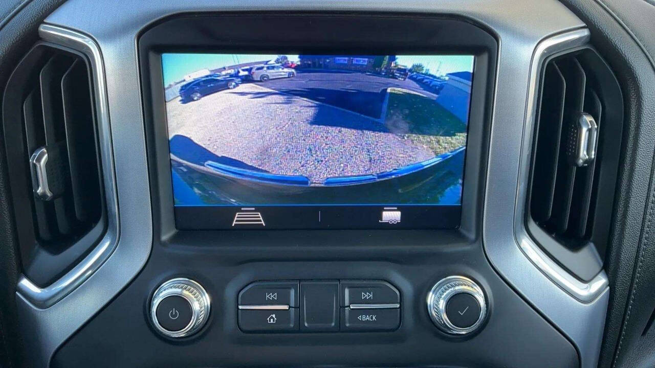 2020 GMC Sierra 1500 Elevation Image 15 of 23