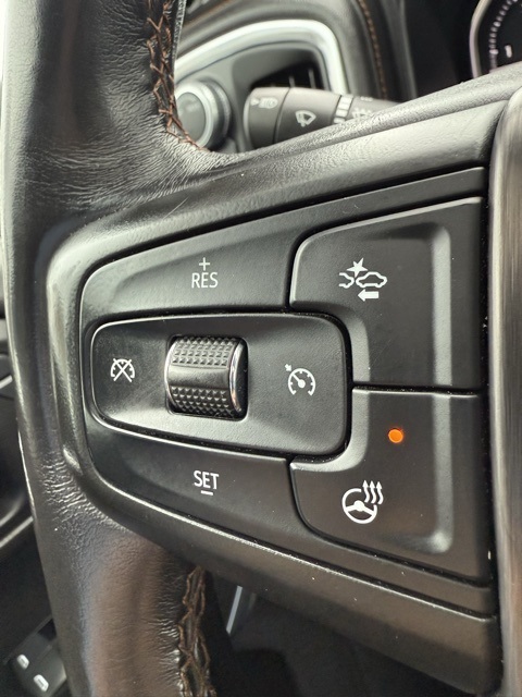 Vehicle image 29 of 32