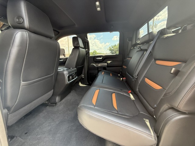 2020 GMC Sierra 2500HD AT4 Image 11 of 31