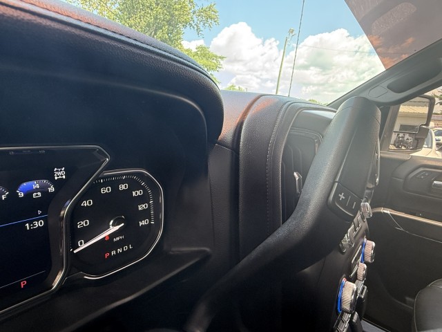 2020 GMC Sierra 2500HD AT4 Image 27 of 31