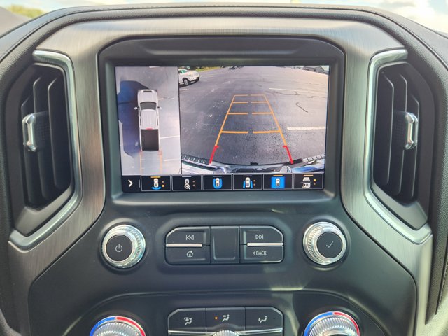 2020 GMC Sierra 2500HD Denali Image 17 of 24