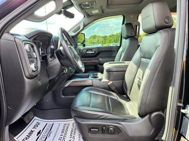 2020 GMC Sierra 2500HD Denali Image 11 of 24