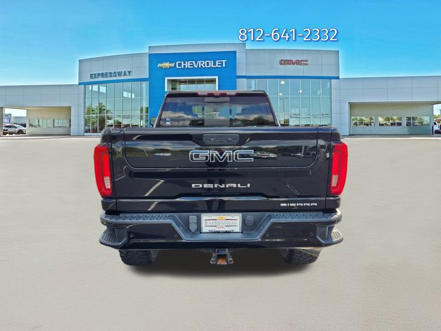 2020 GMC Sierra 2500HD Denali Image 7 of 24