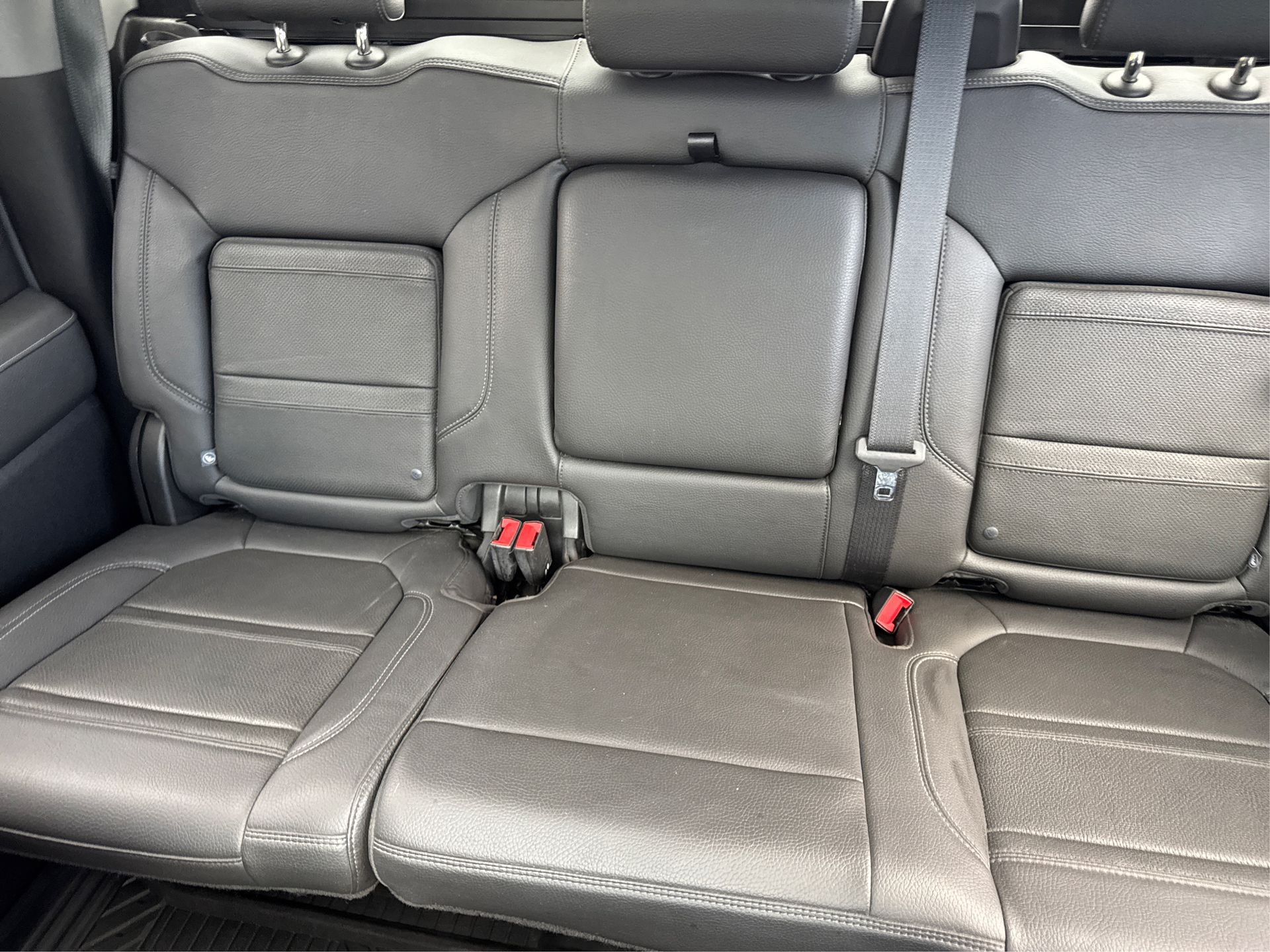 2020 GMC Sierra 2500HD Denali Image 25 of 34