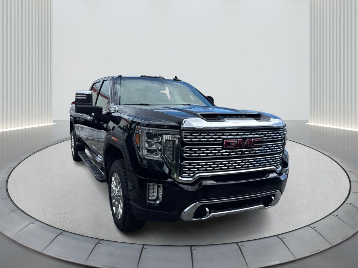 2020 GMC Sierra 2500HD Denali Image 3 of 34