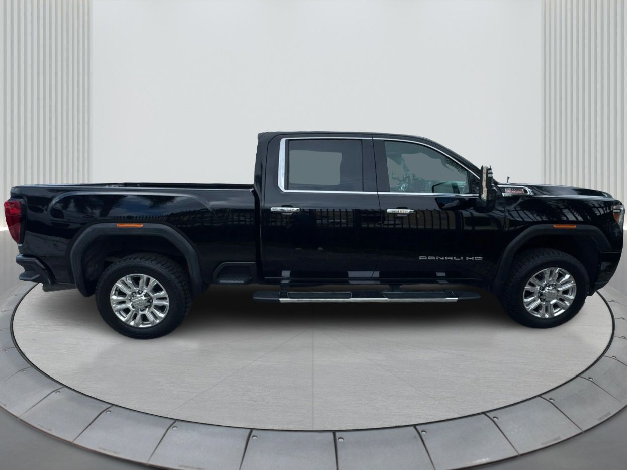 2020 GMC Sierra 2500HD Denali Image 4 of 34