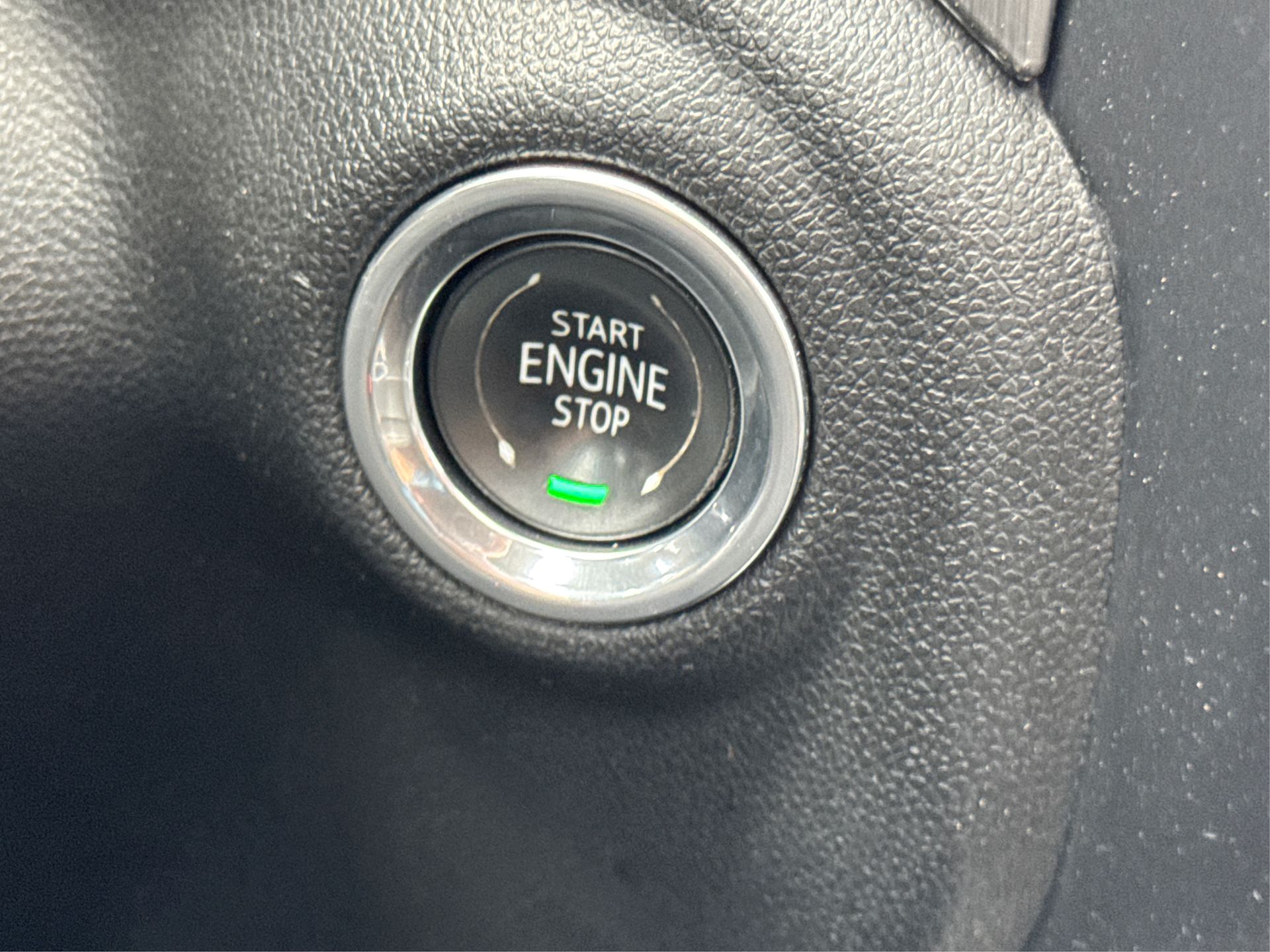 2020 GMC Sierra 2500HD Denali Image 31 of 34