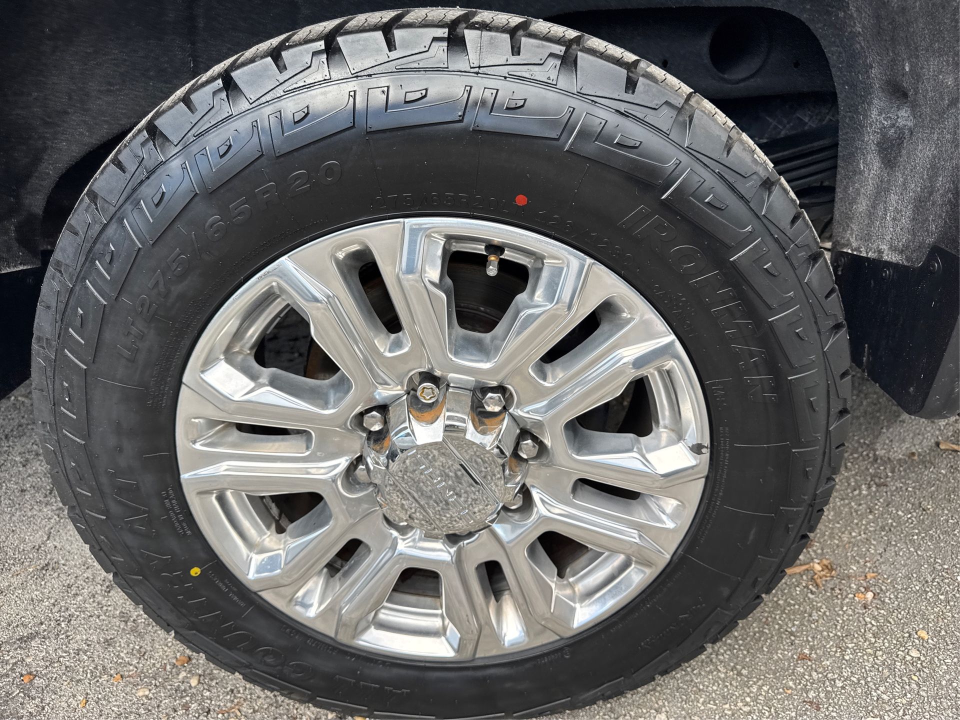 2020 GMC Sierra 2500HD Denali Image 9 of 34