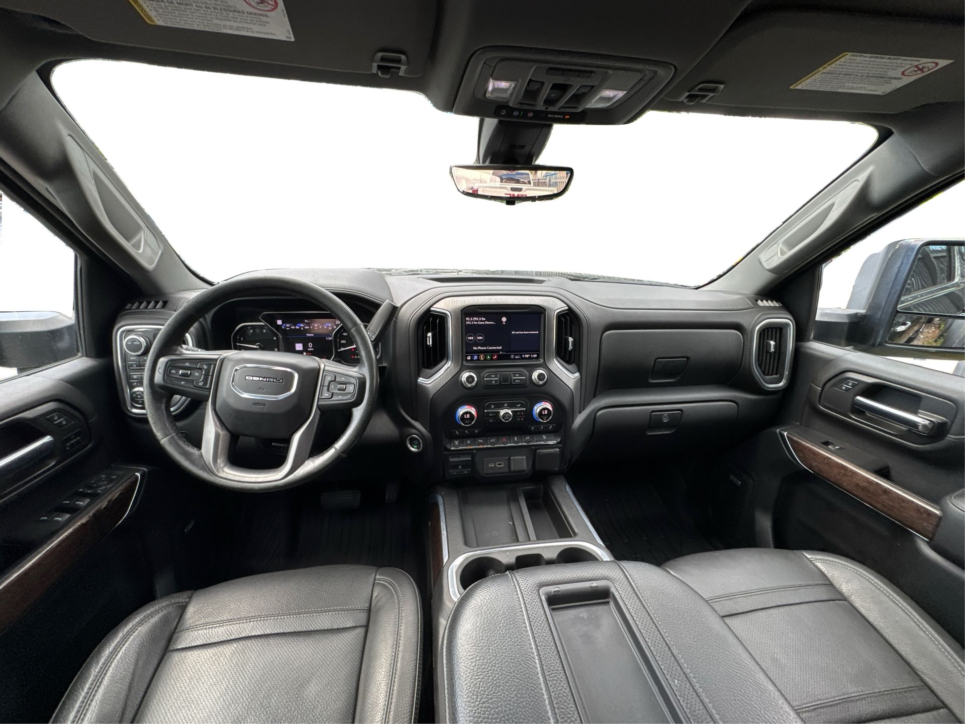 2020 GMC Sierra 2500HD Denali Image 13 of 34