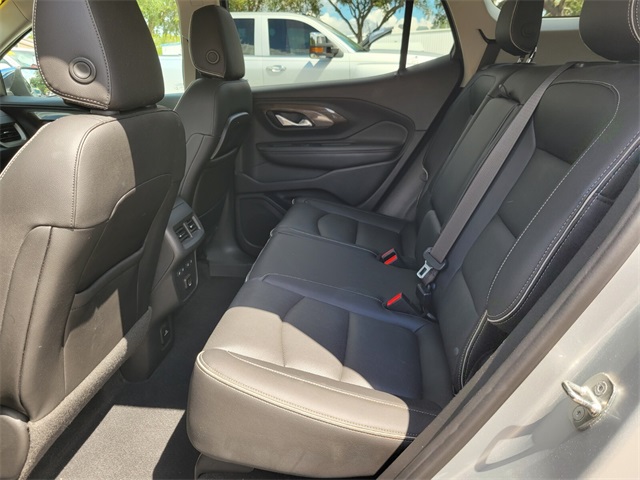 2020 GMC Terrain Denali Image 16 of 34