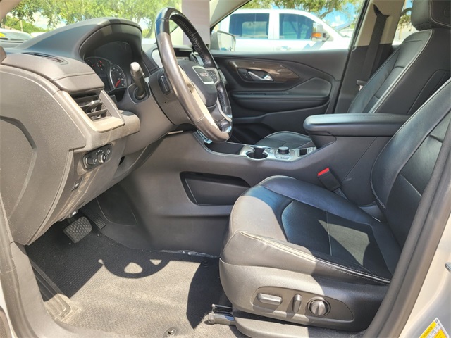 2020 GMC Terrain Denali Image 17 of 34