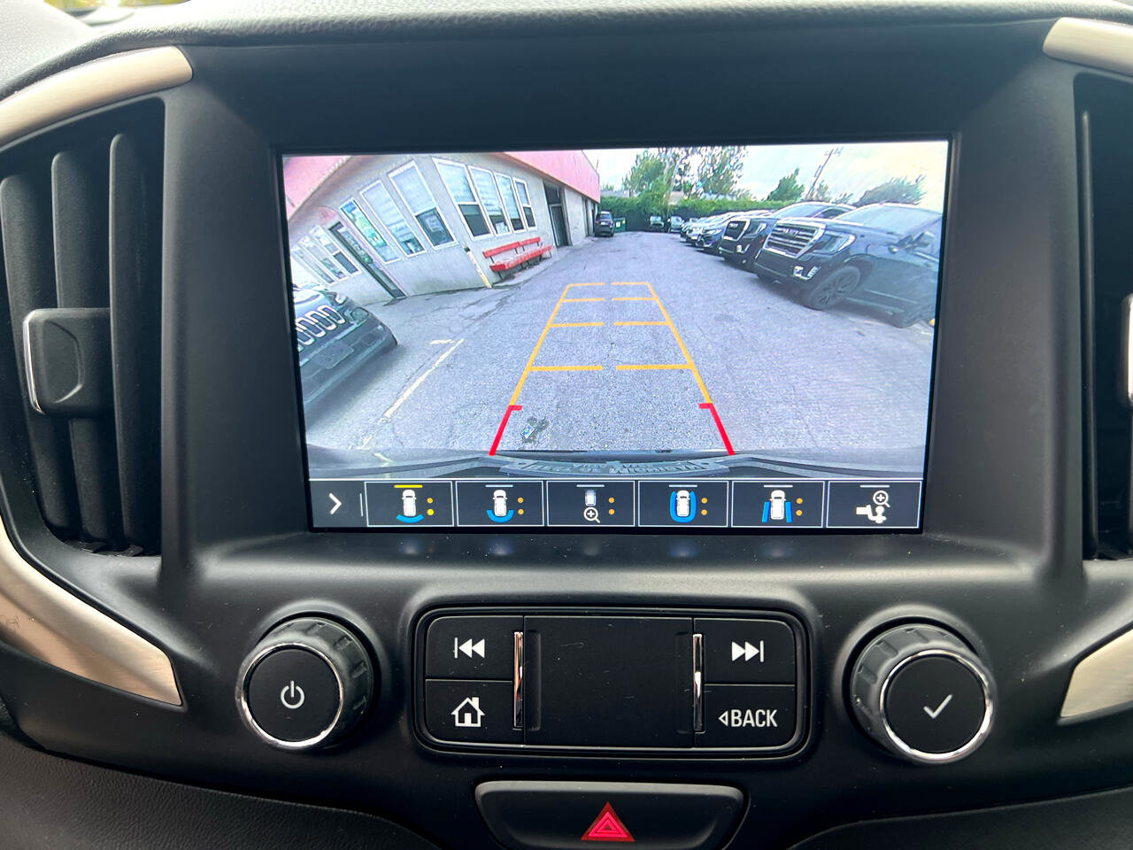 2020 GMC Terrain Denali Image 18 of 36