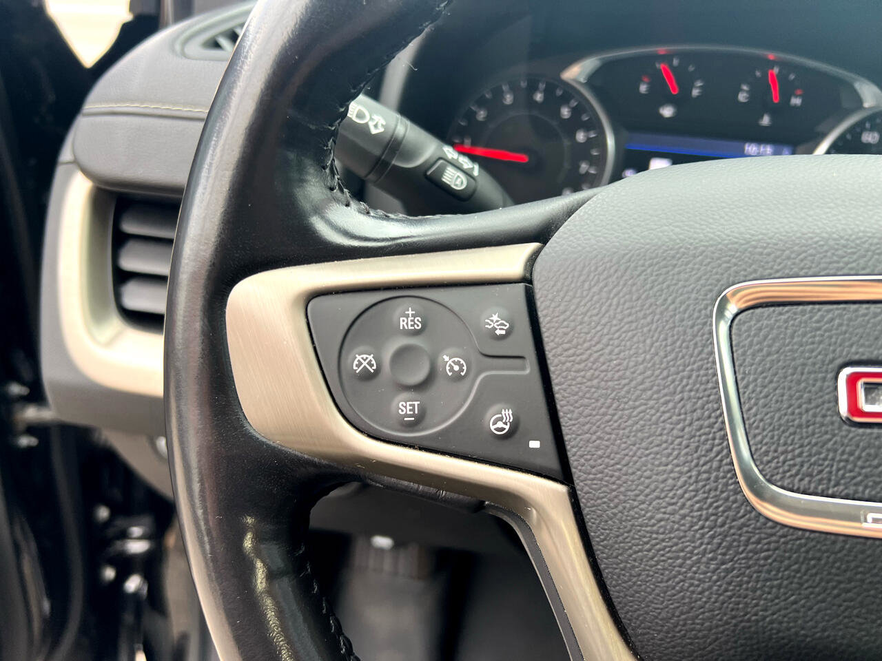 2020 GMC Terrain Denali Image 32 of 36