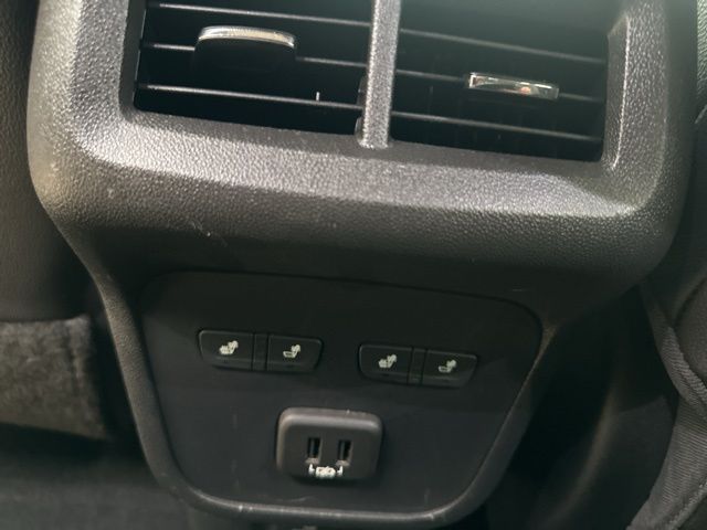 2020 GMC Terrain Denali Image 17 of 21