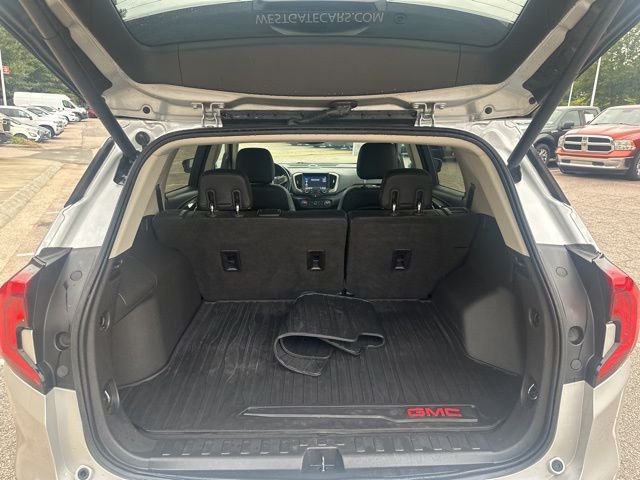 2020 GMC Terrain Denali Image 8 of 21