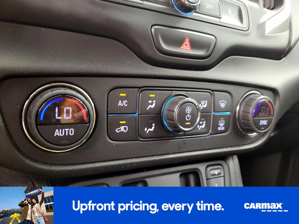 2020 GMC Terrain SLE Image 19 of 22