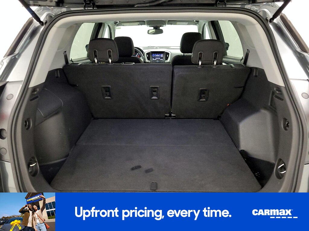 2020 GMC Terrain SLE Image 8 of 22