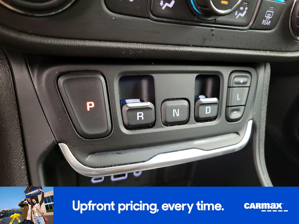 2020 GMC Terrain SLE Image 16 of 22