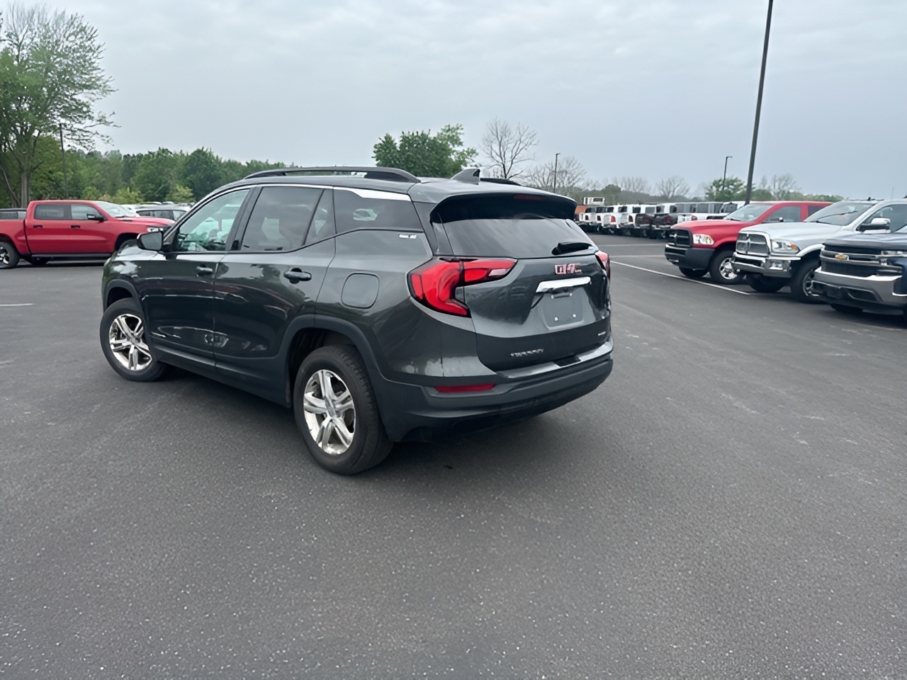 Vehicle image 33 of 34