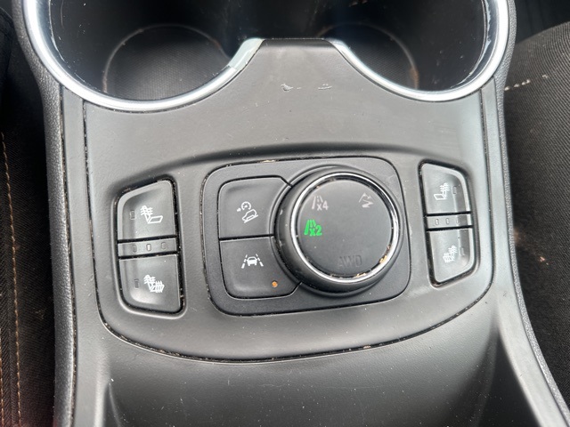 Vehicle image 18 of 34