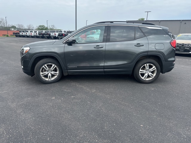 Vehicle image 8 of 34