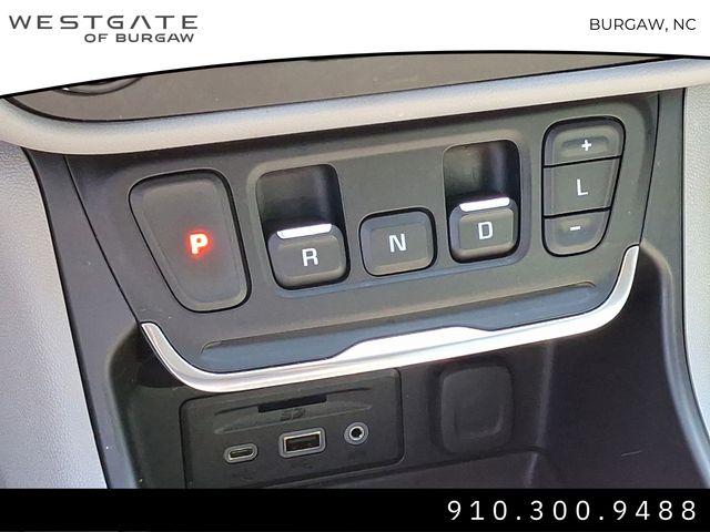 Vehicle image 15 of 31