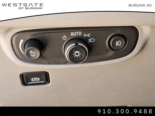 Vehicle image 25 of 31