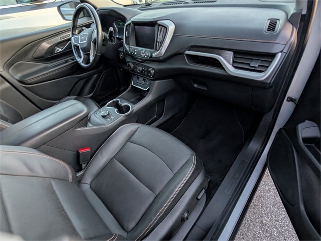 Vehicle image 15 of 23